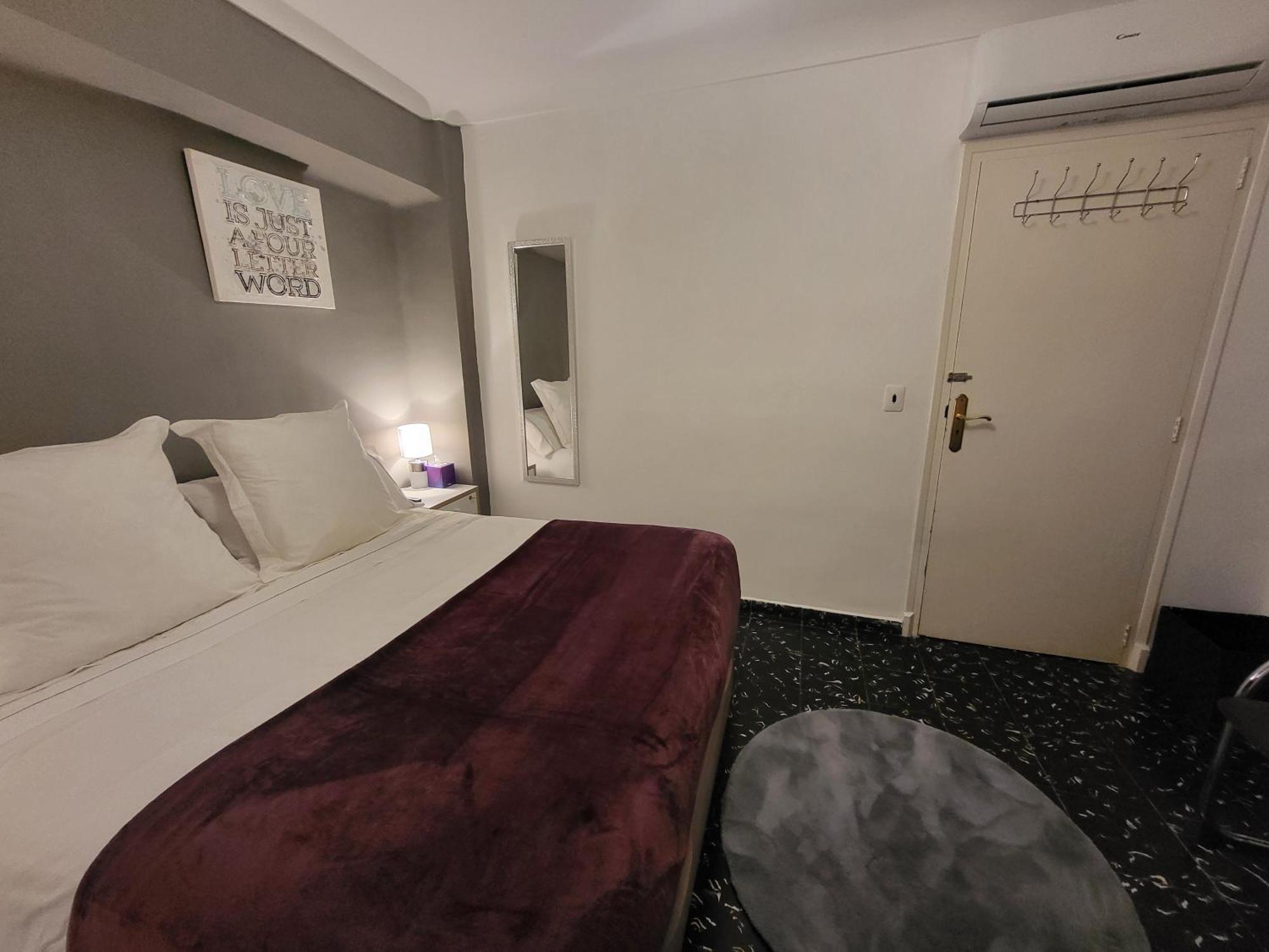 Lerida Apartment บาเลนเซีย ภายนอก รูปภาพ