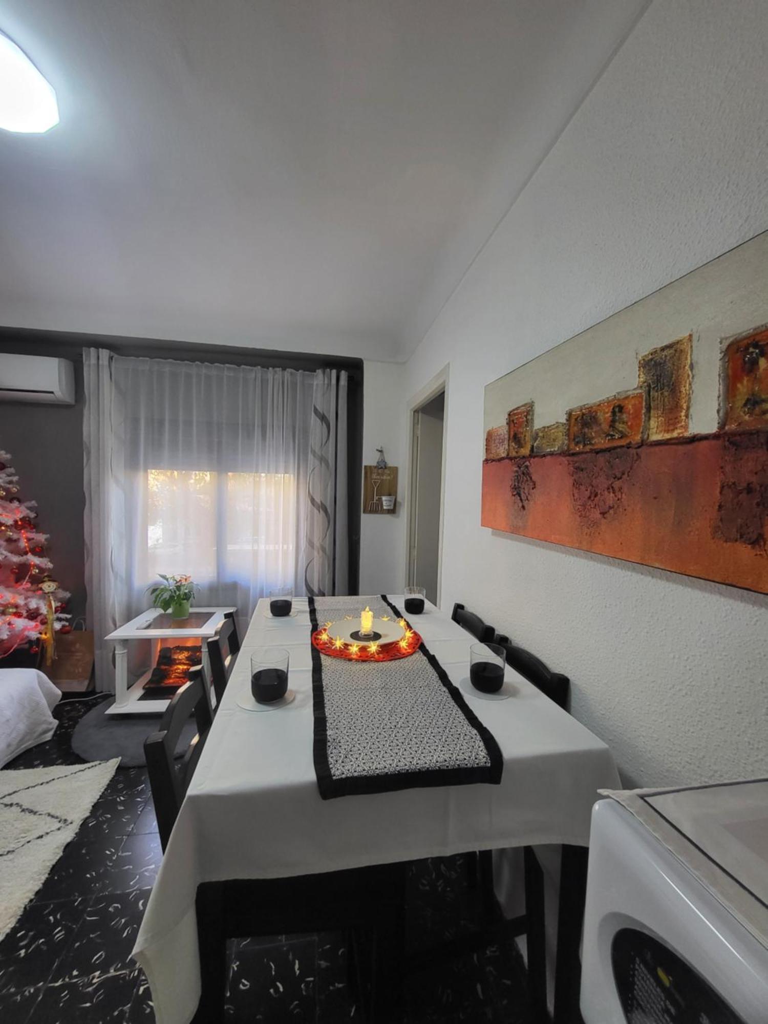 Lerida Apartment บาเลนเซีย ภายนอก รูปภาพ