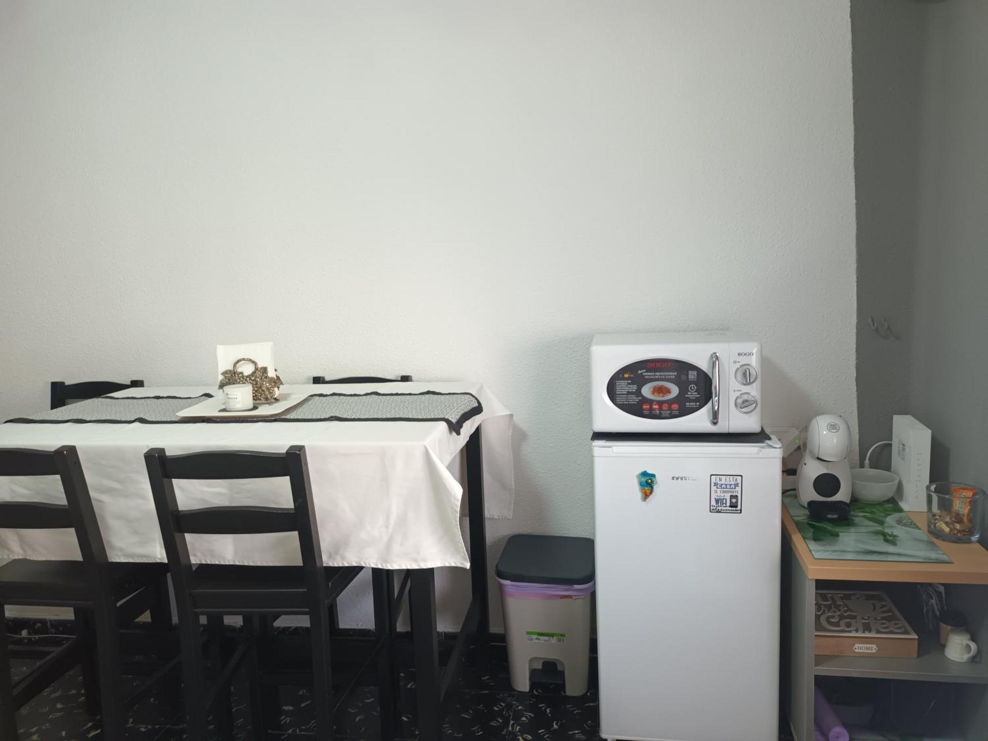 Lerida Apartment บาเลนเซีย ภายนอก รูปภาพ